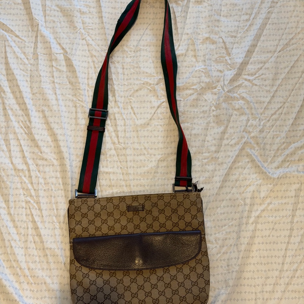 Gucci Tan Messenger Bag with Red and Green Strap